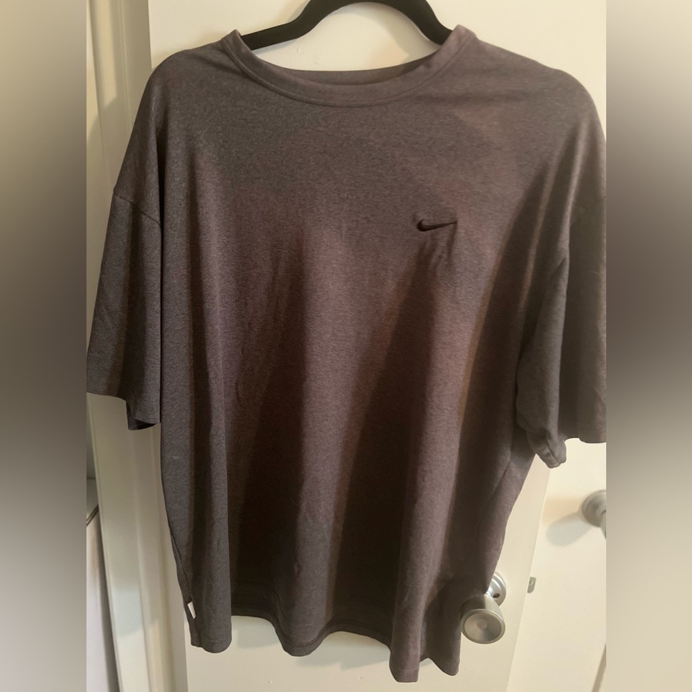 Nike Men’s Large short sleeve Dri-Fit shirt.